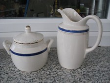 VIEUX SUCRIER ET CREMIER en