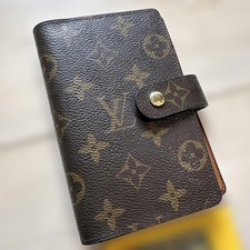 LOUIS VUITTON Monogramme