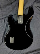 Sterling par MUSIC MAN S.U.B