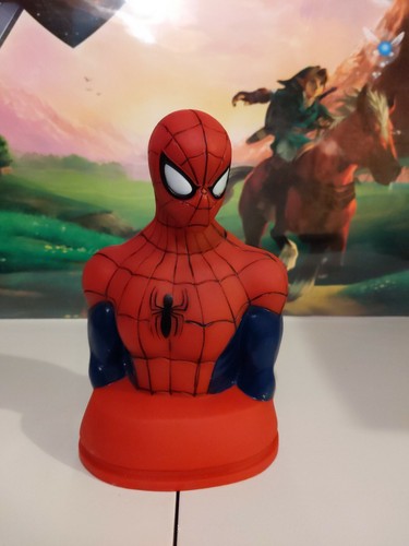 Marvels spiderman pvc bust - spiderman,