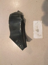 Cache latéral gauche (Mv Agusta - Brutale 750 2002 - 2005)