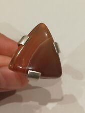 Imposante bague femme en argent massif et pierre à identifier