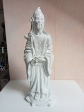statuette en porcelaine blanche de chine du XIXème hauteur 31 cm