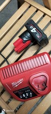 Chargeur Milwaukee 12 V + Batterie 4ah