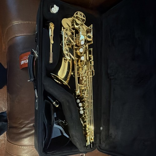 Gold lacquered brass - brass, alto