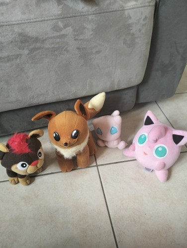 Lot peluches pokémon tomy - pokémon,