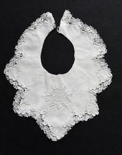 BAVOIR BEBE ANCIEN / DENTELLE