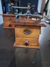 Ancien superbe moulin à café
