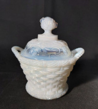 OPALINE DE FOIRE BLANCHE  PORTIEUX VALLERYSTHAL SUCRIER OU BONBONNIERE