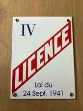 PLAQUE EMAILLE LICENCE IV