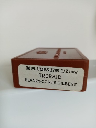 Boite plumes d - de, d'écriture