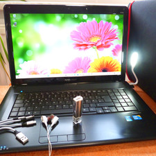 XL SET Medion E7214 17 pouces HDPLUS l DOLBY SOUND l 3x HDD SSD Windows 11 l ...