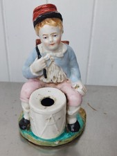 Ancien encrier ENFANT SOLDAT biscuit Polychrome scène de charme déco vitrine