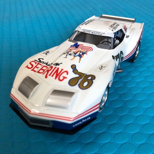 Selected slot car - car, revell