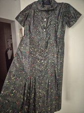 Superbe Robe Année 50 Tissu Ancien  Satin Soie Taille 40