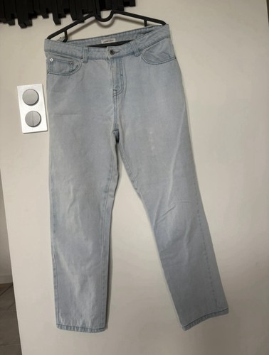 Jean cache - ,