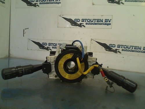 Combine commodo hyundai - commodo, coupe