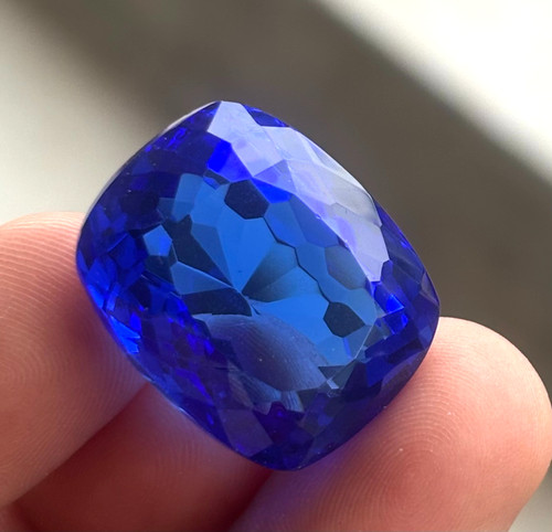 Cts certifié saphir bleu - 90,