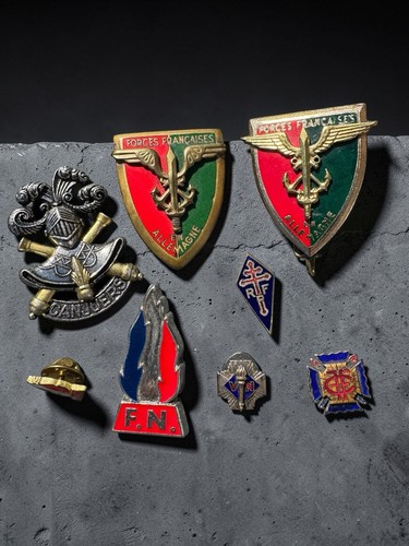 Lot insignes militaires - lot,