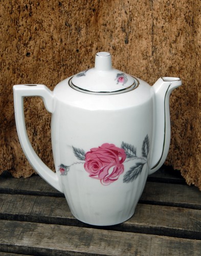 Cafetière céramique blanche