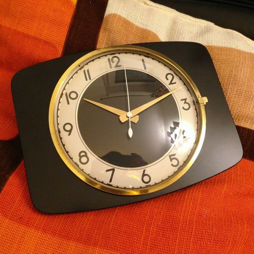 Superbe horloge formica - , noire