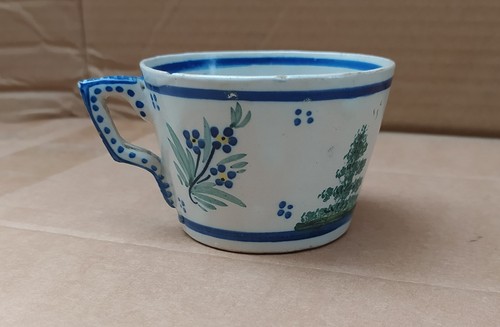 Ancienne tasse faïence de - ancienne,