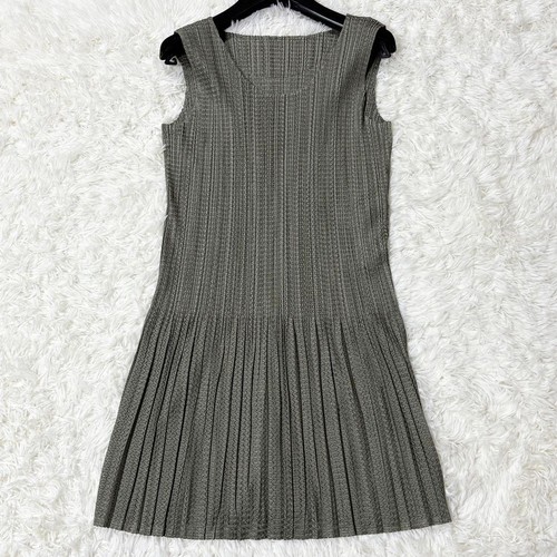 Pleats please issey miyake - pleats,