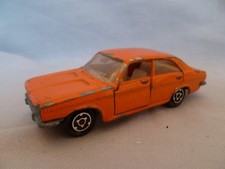 AI704 MAJORETTE CHRYSLER 180