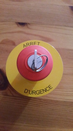 Arrêt urgence clé 1 - à,