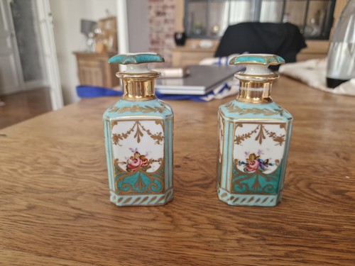 Flacon porcelaine fine vieux - flacon,