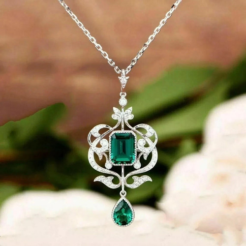 Pendentif rond style - , art