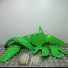 Kit carrosserie adaptable