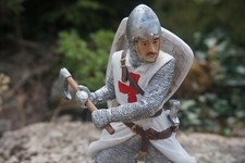 HF1683 PROMO  FIGURINE