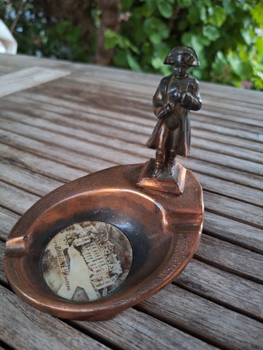 Ancien cendrier vide - ancien, cendrier/vide-poches