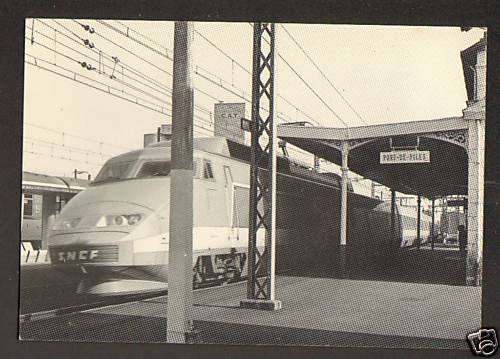 Port piles train tgv - train,