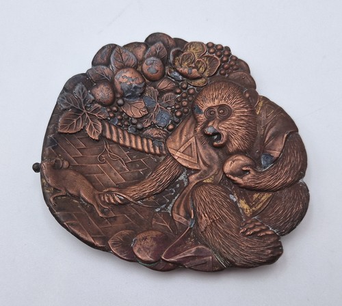 Bas relief origine japonaise - bas-relief,
