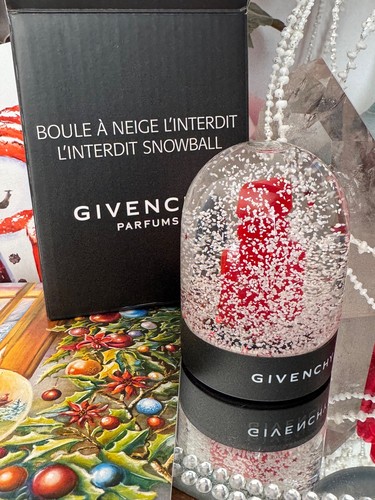 Boule neige înterdït - a,