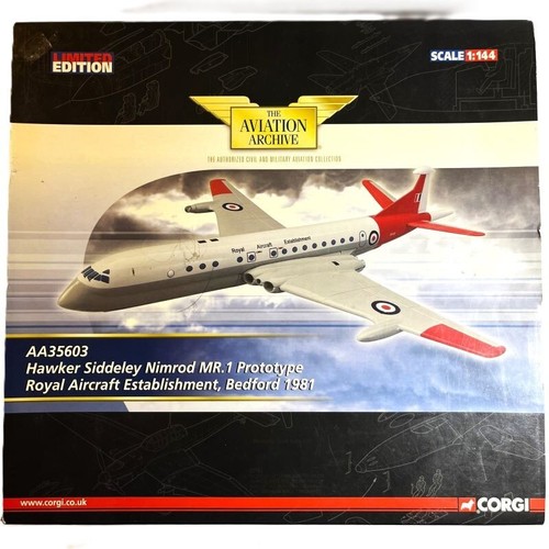 Corgi 144 aa35603 hawker - 1/144,
