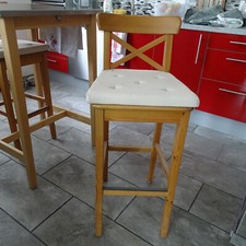 Chaises hautes en bois