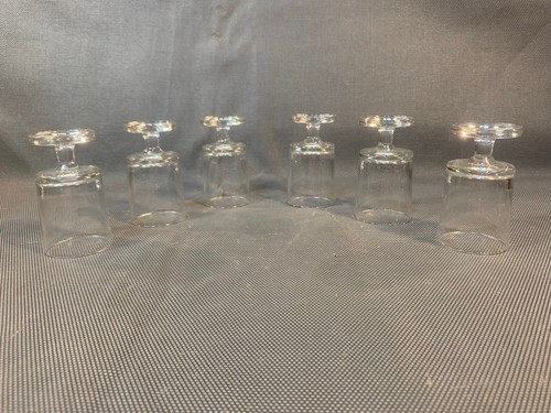 Lot anciens petits verres à - 6,