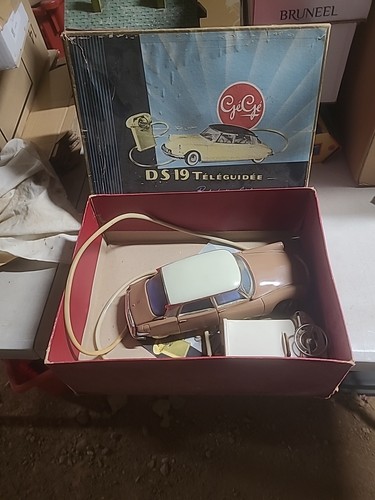 Gege jouet ancien citroen - gege, ds