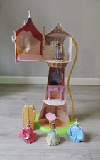 TOUR DE RAIPONCE ET PRINCESSES