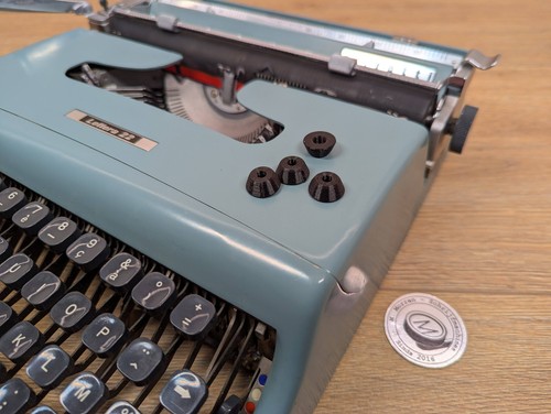 Olivetti lettera typewriter - lettera, 22