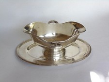SAUCIÈRE EN MÉTAL ARGENTÉ