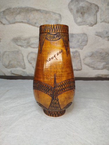 Vase bois vernis gravé de - vase,