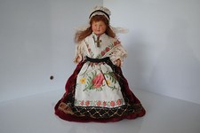 (N°8) ANCIENNE POUPEE FOLKLORIQUE DOLL PETITCOLLIN REGION AUVERGNE ?