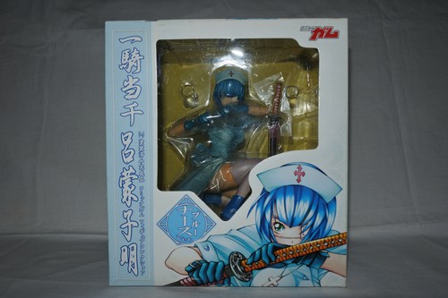 Figure figurine used - figurine,