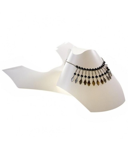 Porte bijoux bustes colliers