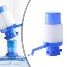 Pompe �� eau �� main