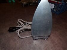 Ancien Fer A Repassé Pliant